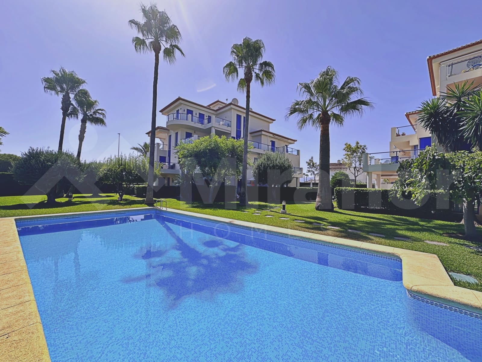 2 bedroom Apartment for sale in Denia with pool - € 246,000 (Ref: 10023211)