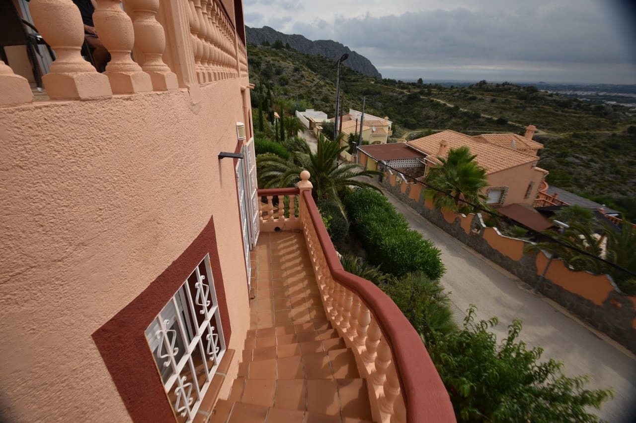 5 Zimmer Villa zu verkaufen in Sanet i Negrals mit Pool - 595.000 € (Ref: 10079795)