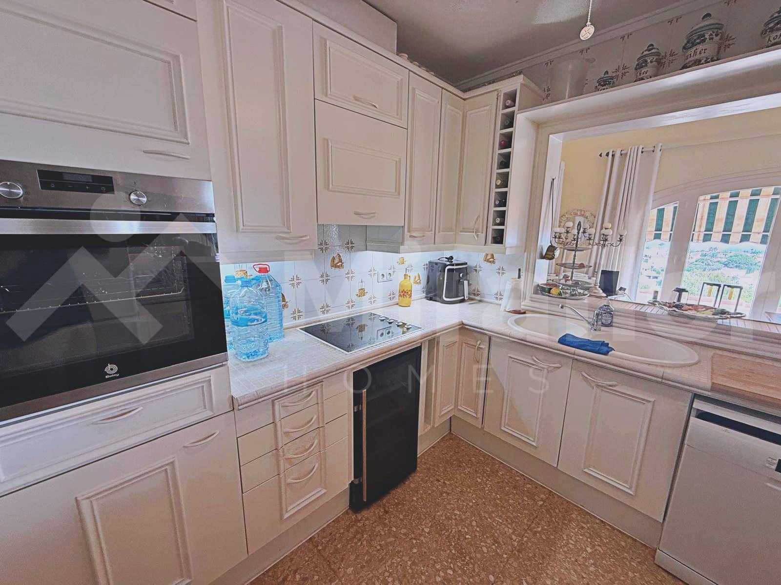 6 slaapkamer Villa te koop in Denia met zwembad - € 875.000 (Ref: 10079921)