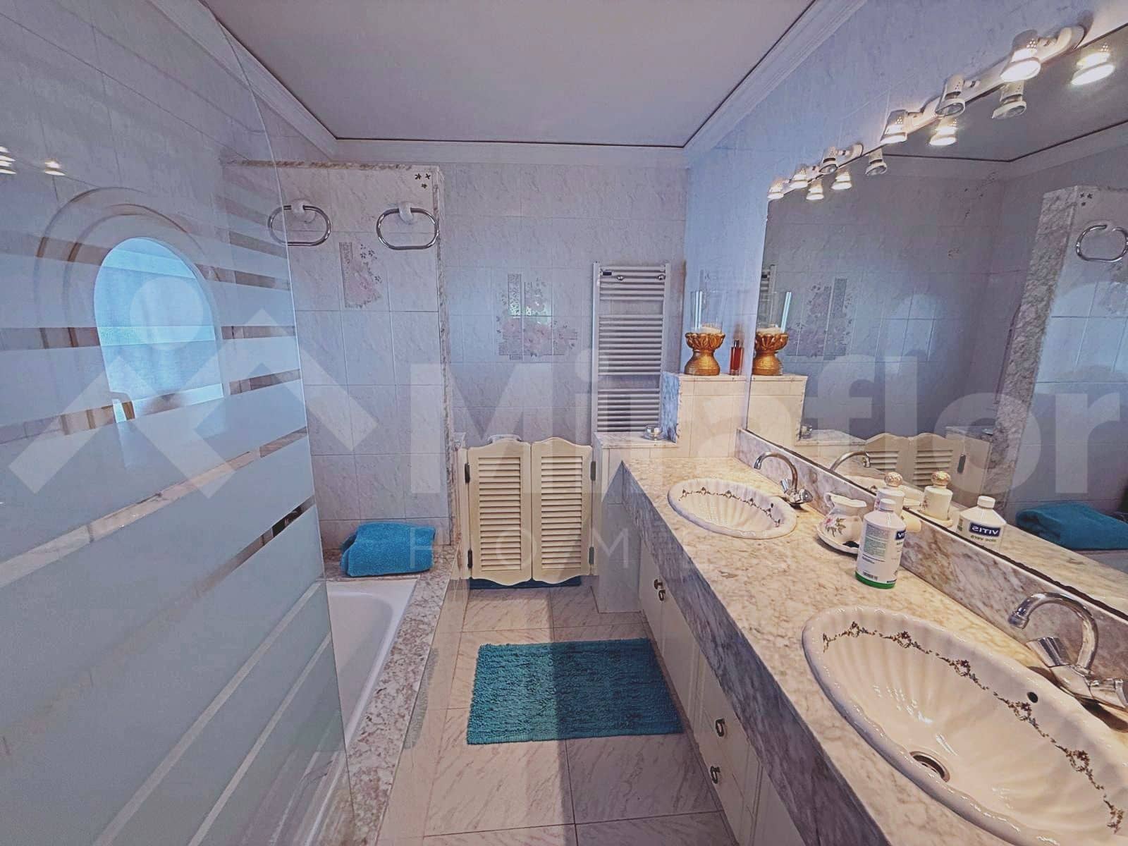 6 slaapkamer Villa te koop in Denia met zwembad - € 875.000 (Ref: 10079921)