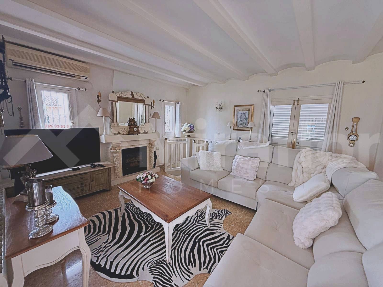 6 slaapkamer Villa te koop in Denia met zwembad - € 875.000 (Ref: 10079921)