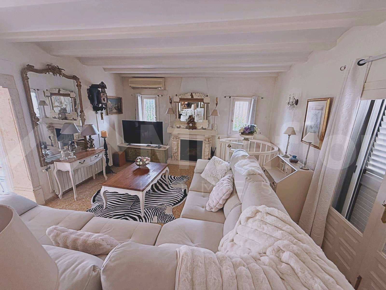 6 slaapkamer Villa te koop in Denia met zwembad - € 875.000 (Ref: 10079921)