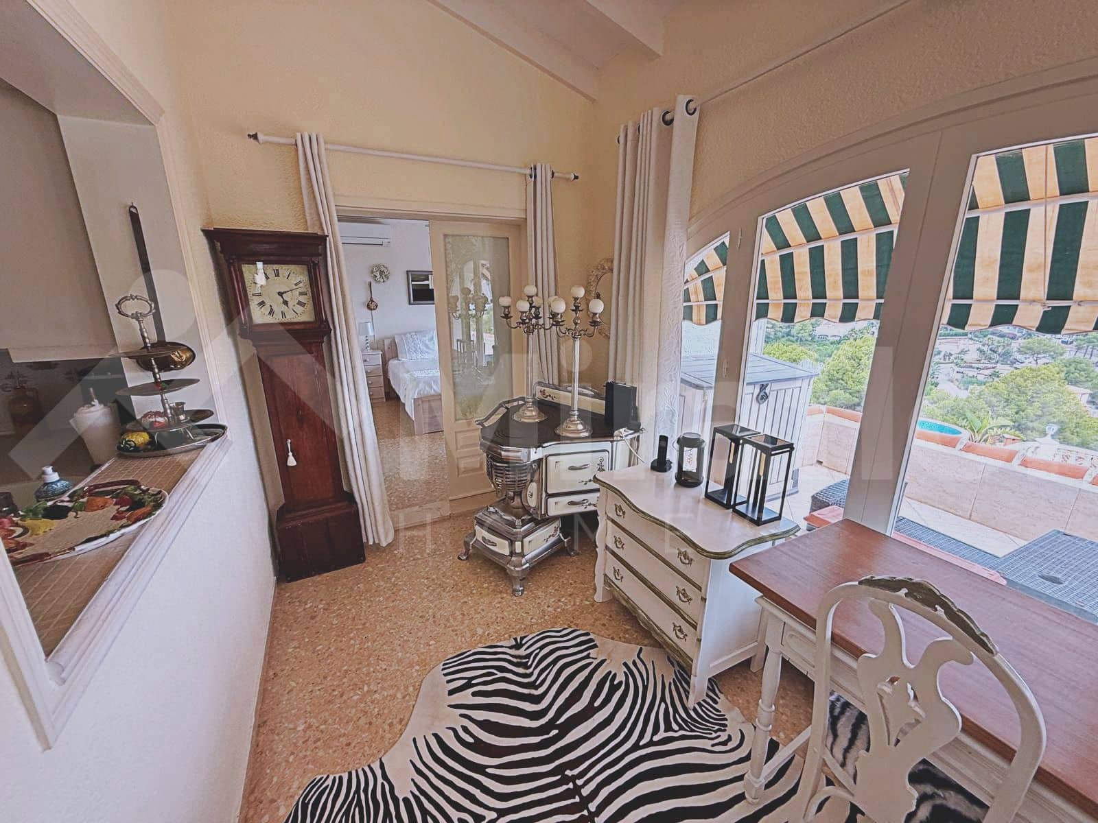 6 slaapkamer Villa te koop in Denia met zwembad - € 875.000 (Ref: 10079921)