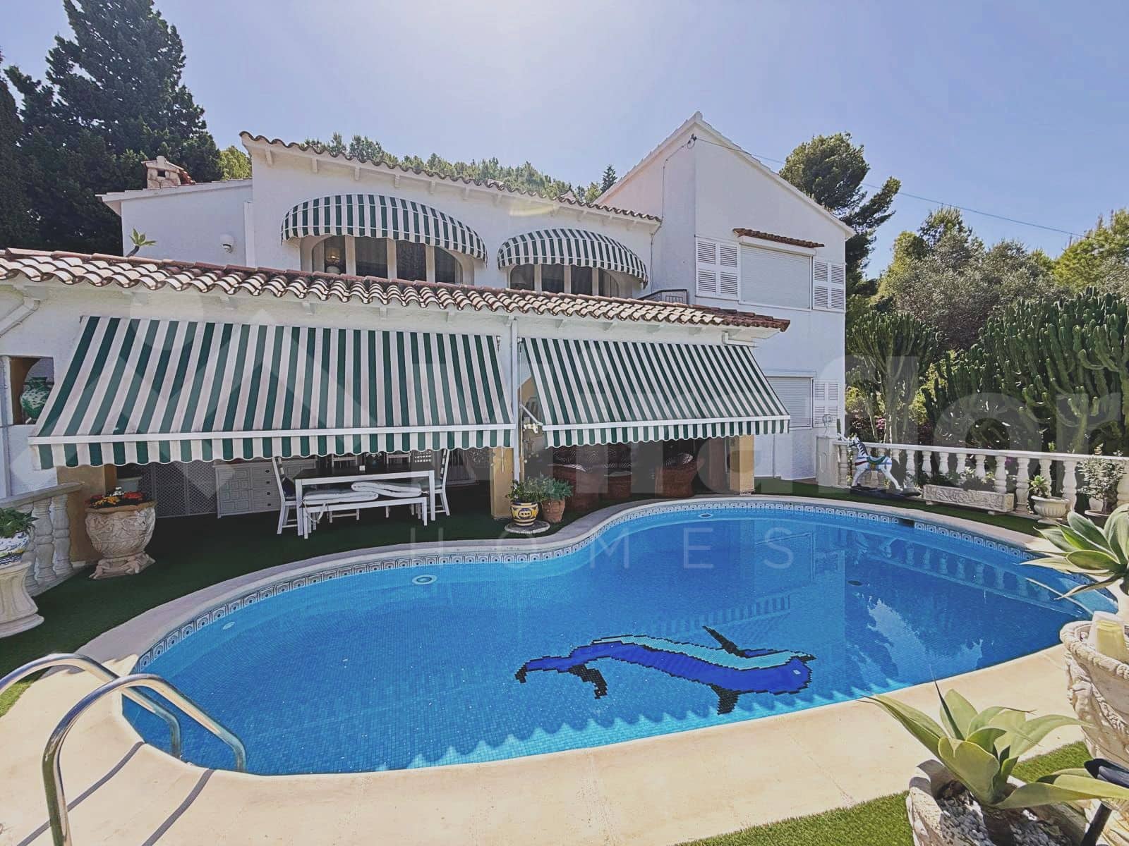 6 slaapkamer Villa te koop in Denia met zwembad - € 875.000 (Ref: 10079921)