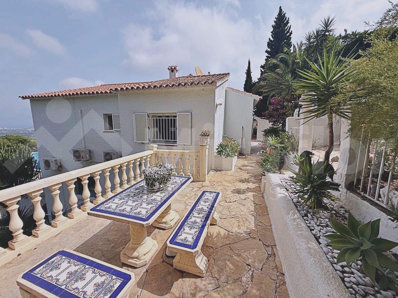 6 slaapkamer Villa te koop in Denia met zwembad - € 875.000 (Ref: 10079921)