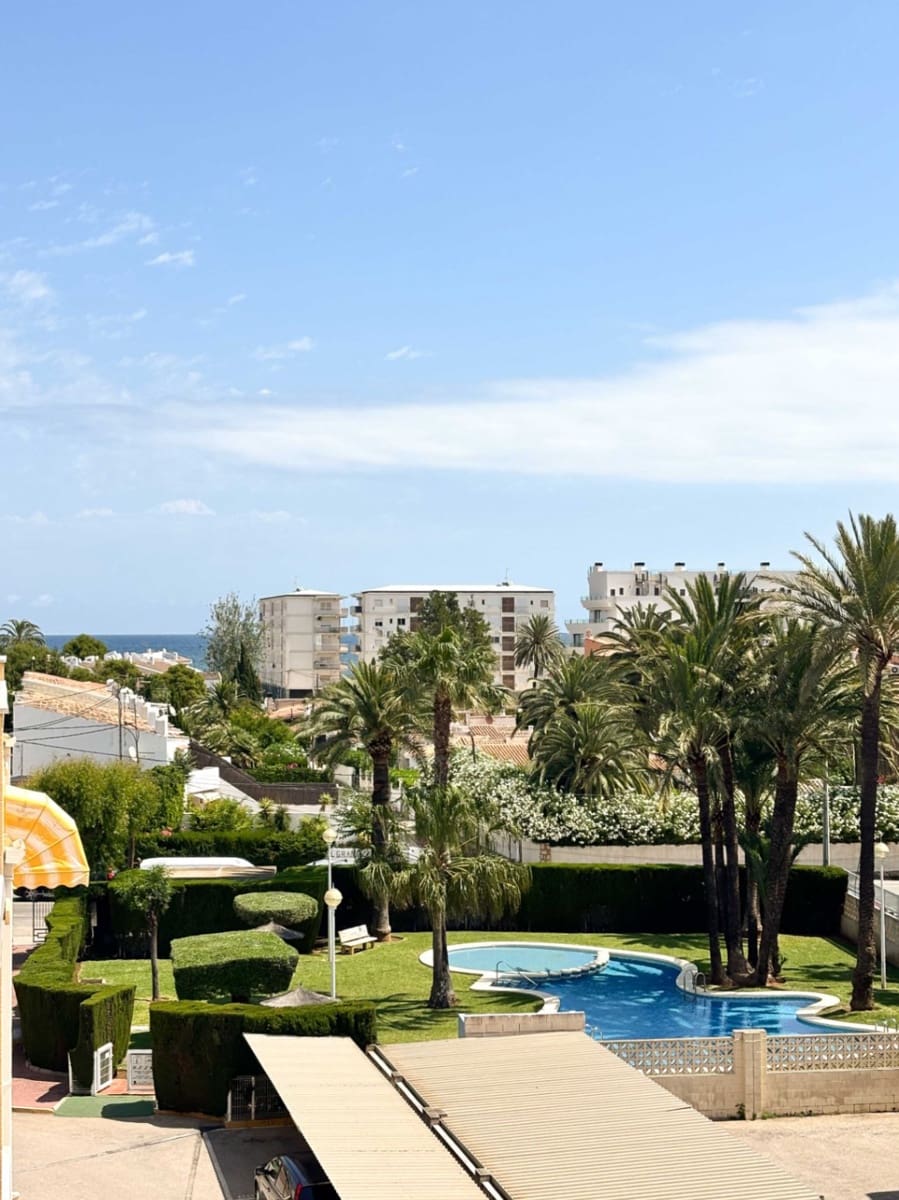 2 soveværelse Penthouse til salg i Denia med swimmingpool - € 289.000 (Ref: 10080902)