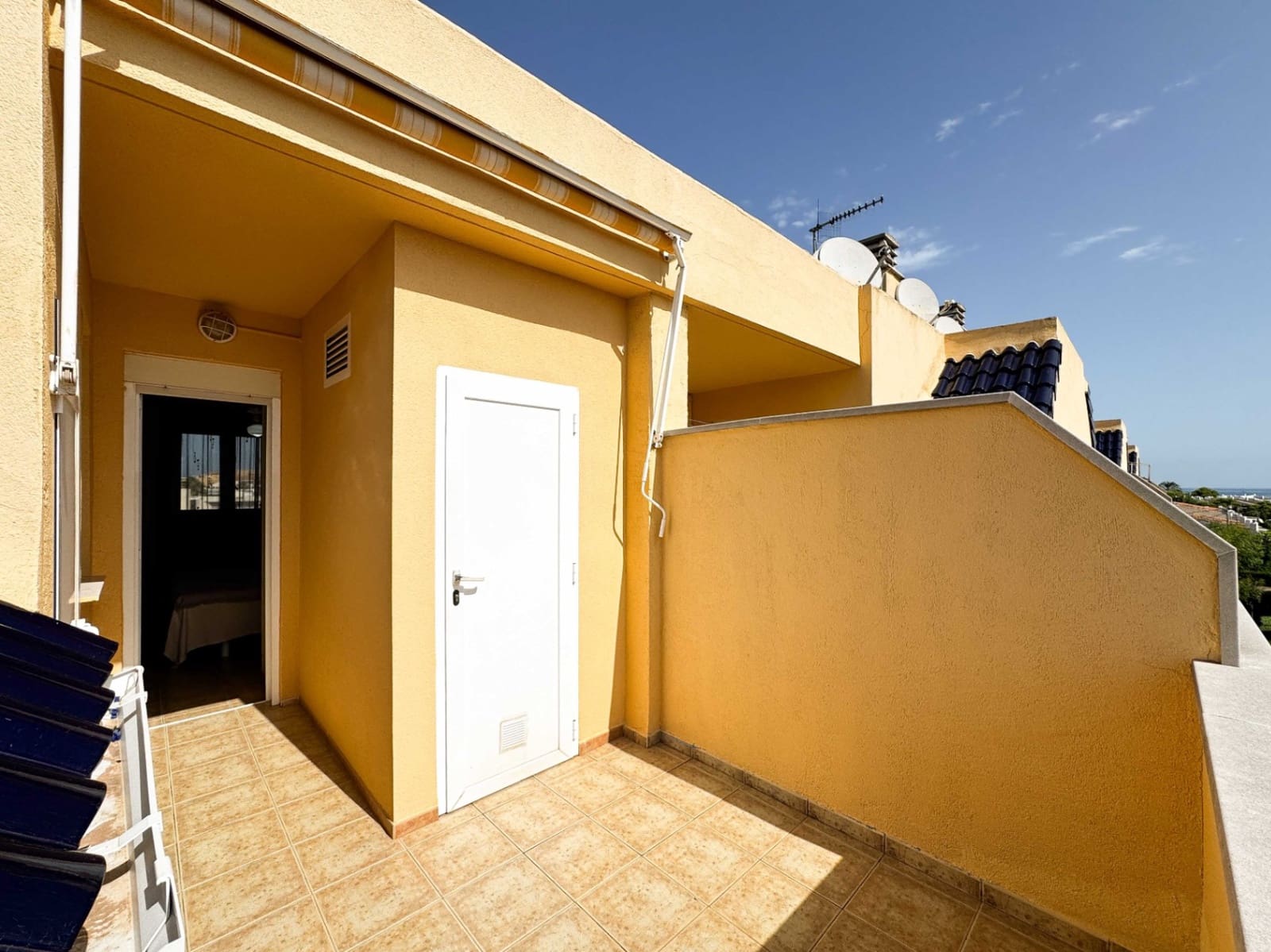 2 soveværelse Penthouse til salg i Denia med swimmingpool - € 289.000 (Ref: 10080902)