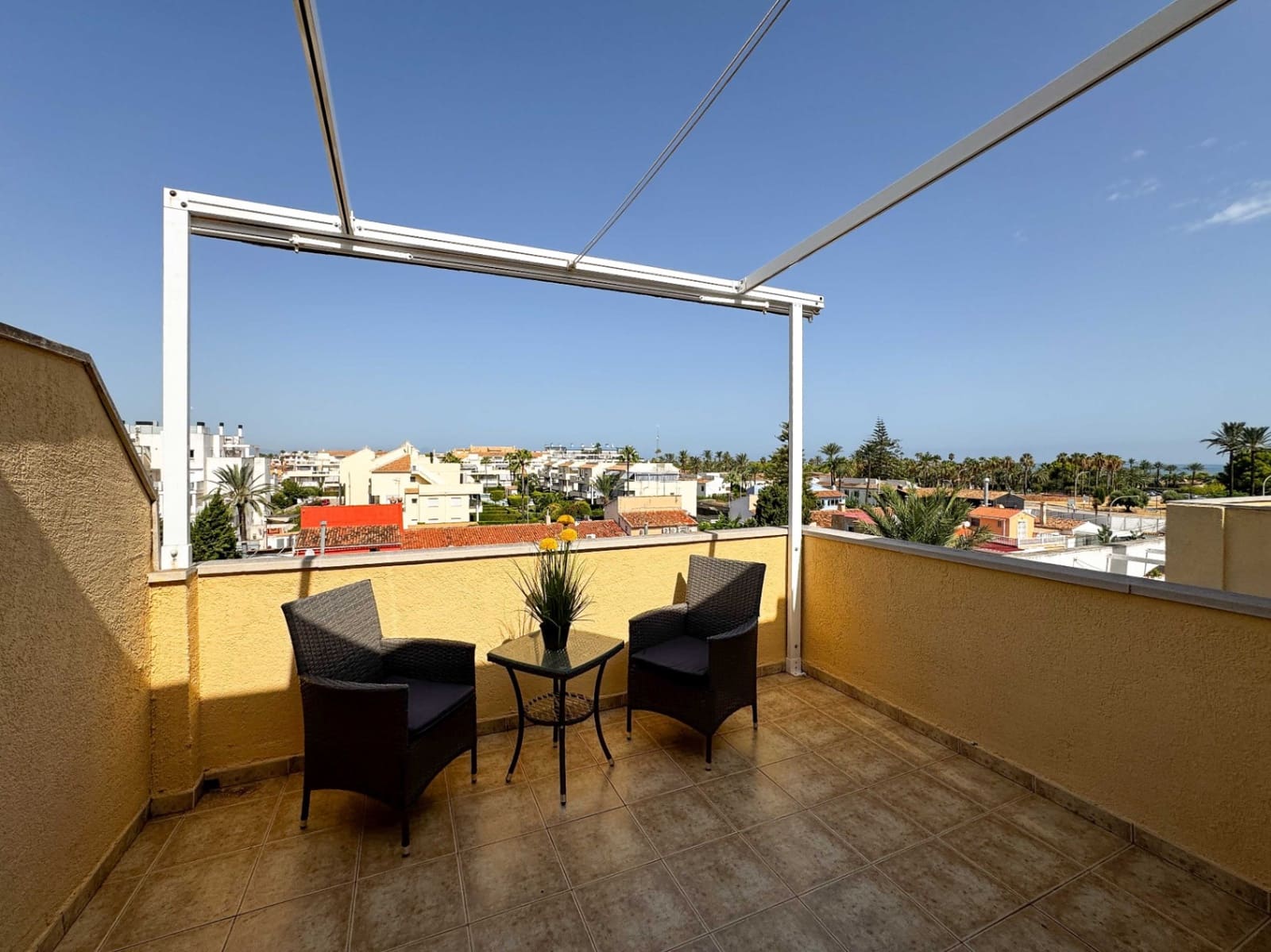 2 soveværelse Penthouse til salg i Denia med swimmingpool - € 289.000 (Ref: 10080902)