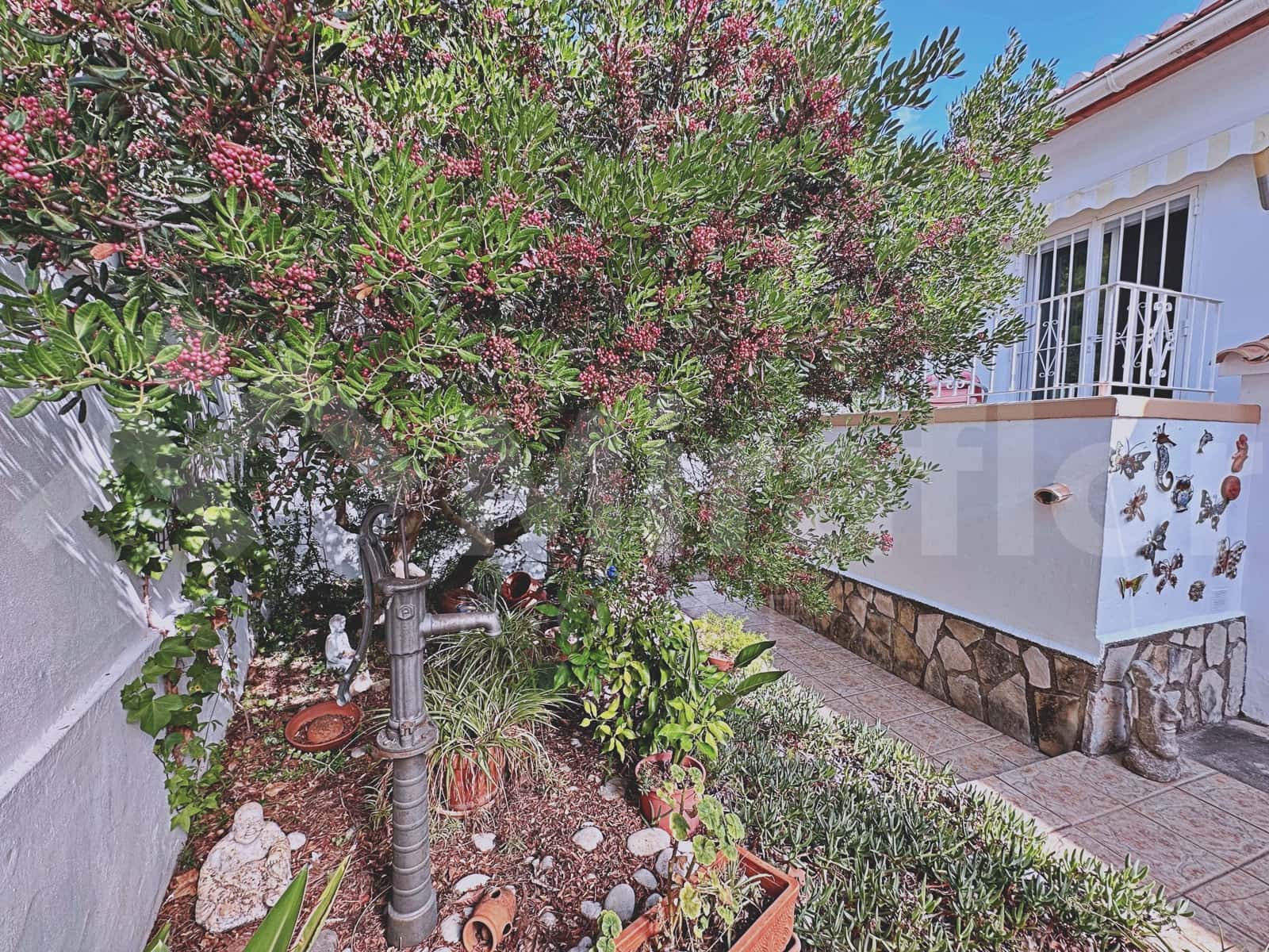 4 camera da letto Villetta Bifamiliare in vendita in Rafol de Almunia con piscina - 330.000 € (Rif: 10088660)