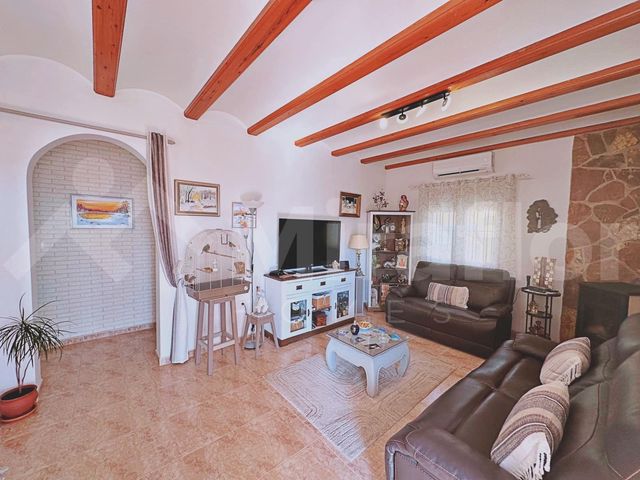 2 Zimmer Villa zu verkaufen in Pego mit Pool - 295.000 € (Ref: 10101093)