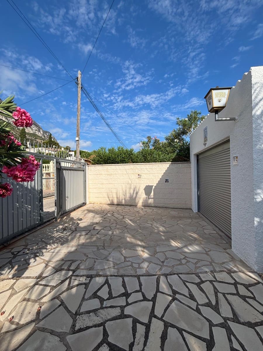 2 makuuhuone Huvila myytävänä paikassa Denia mukana uima-altaan - 595 000 € (Ref: 10102210)