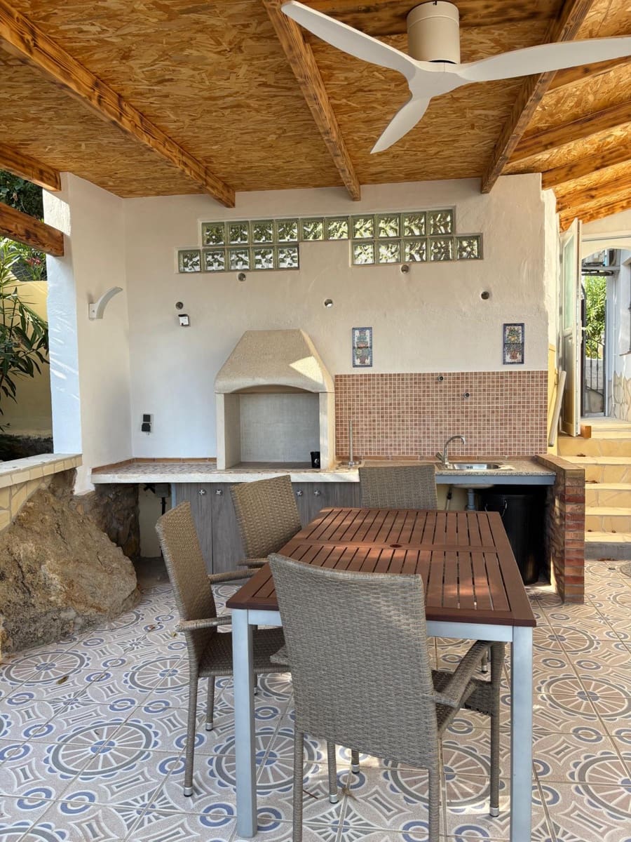2 makuuhuone Huvila myytävänä paikassa Denia mukana uima-altaan - 595 000 € (Ref: 10102210)