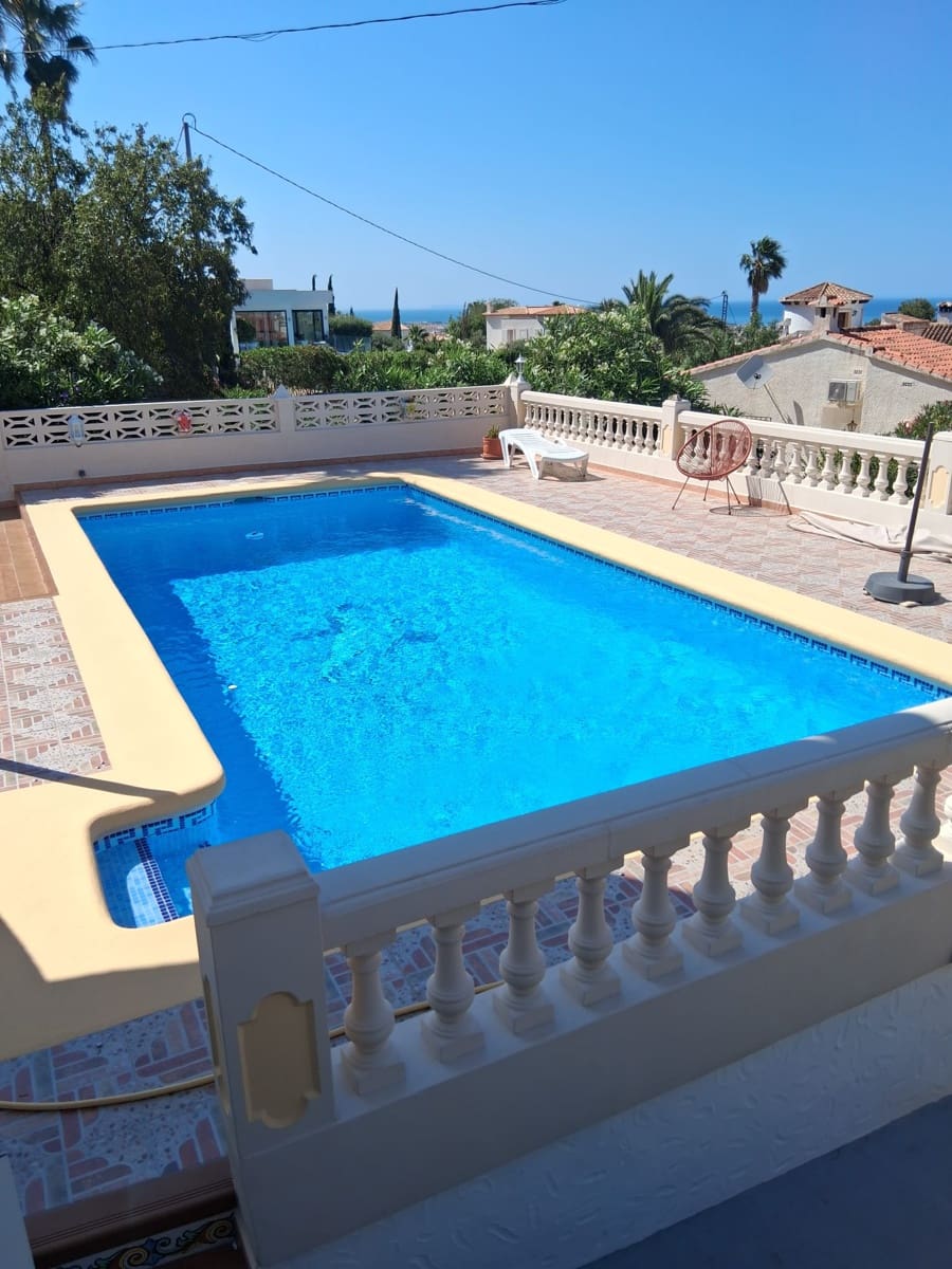 2 makuuhuone Huvila myytävänä paikassa Denia mukana uima-altaan - 595 000 € (Ref: 10102210)