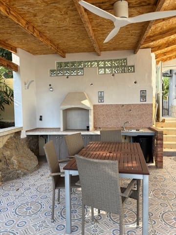 2 quarto Moradia para venda em Dénia com piscina - 595 000 € (Ref: 10102210)