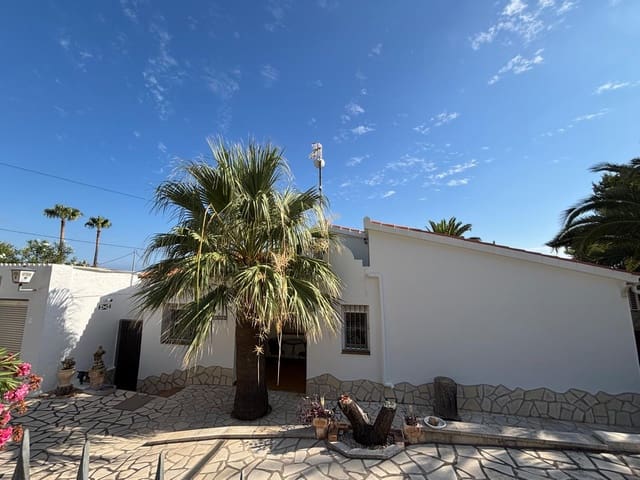 2 quarto Moradia para venda em Dénia com piscina - 595 000 € (Ref: 10102210)