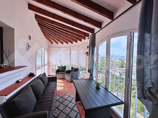3 sypialnia Willa na sprzedaż w Monte Pego, Pego z basenem garażem - 430 000 € (Ref: 10136714)