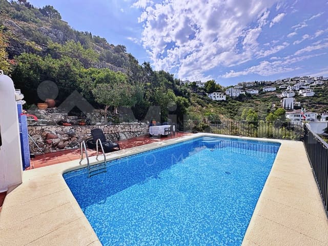 3 sypialnia Willa na sprzedaż w Monte Pego, Pego z basenem garażem - 430 000 € (Ref: 10136714)