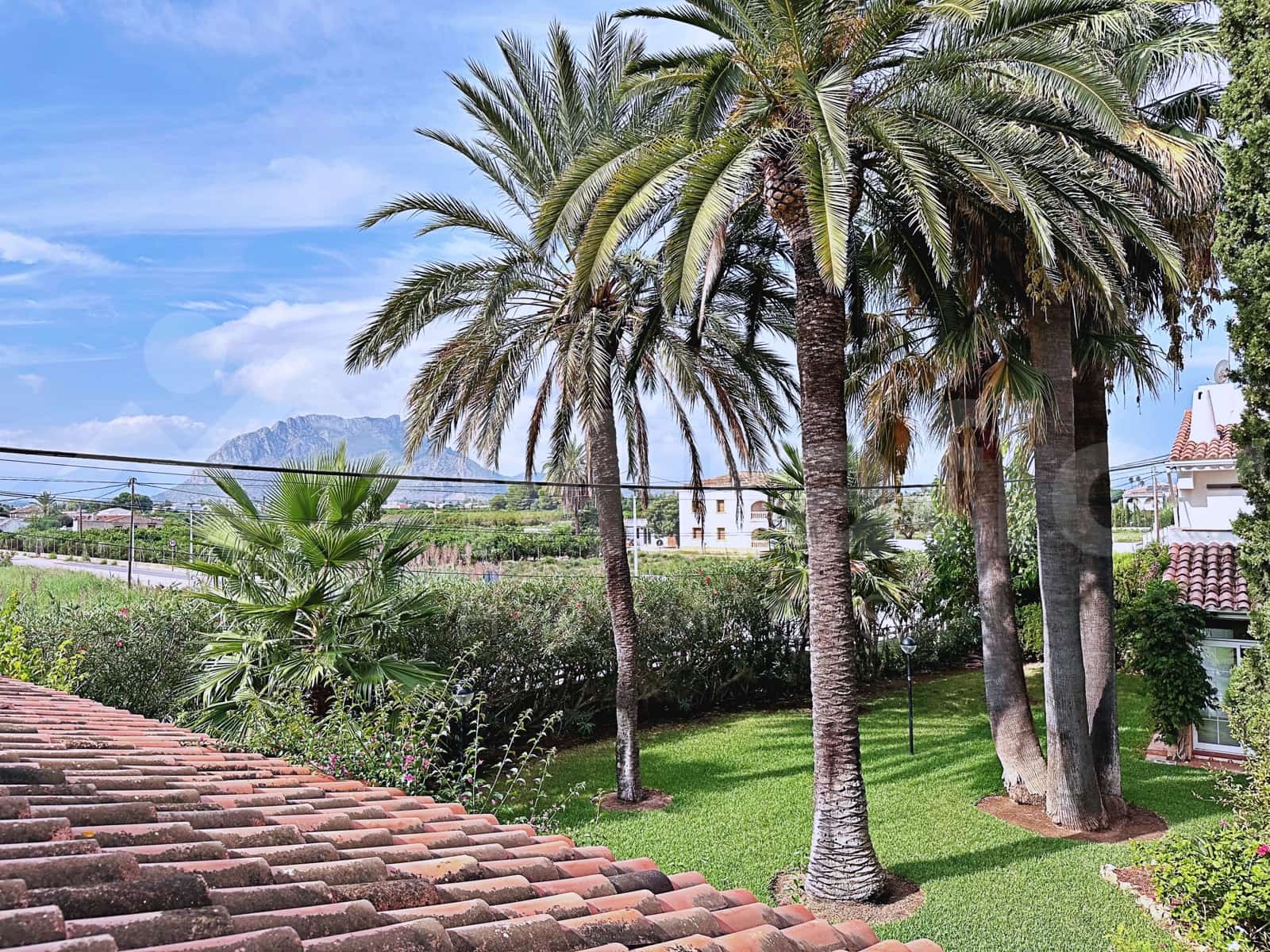 3 soveværelse Rækkehus til salg i Denia med swimmingpool garage - € 360.000 (Ref: 10136715)