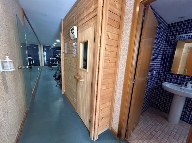 2 soveværelse Lejlighed til salg i Dénia med swimmingpool - € 335.000 (Ref: 10139385)