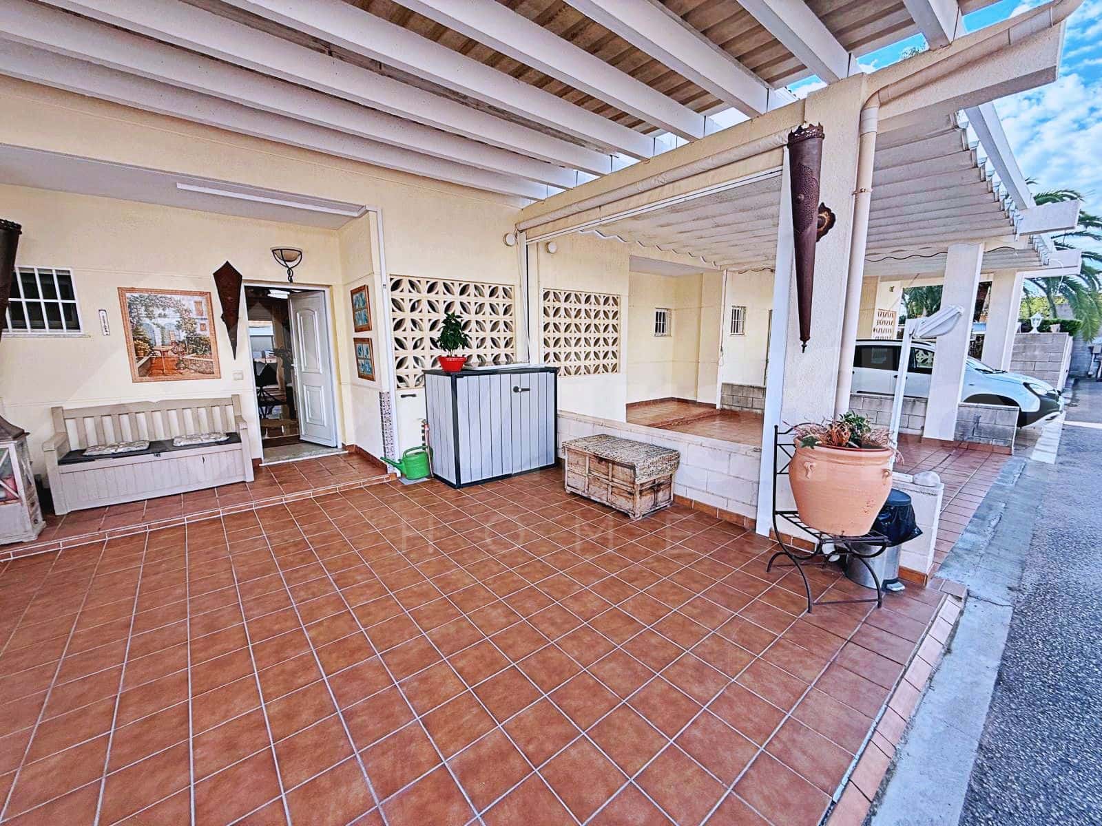 2 soveværelse Rækkehus til salg i Els Poblets med swimmingpool garage - € 299.000 (Ref: 10154225)
