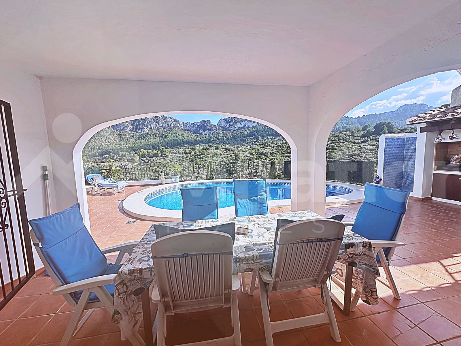 4 bedroom Villa for sale in Denia with pool - € 450,000 (Ref: 10158689)