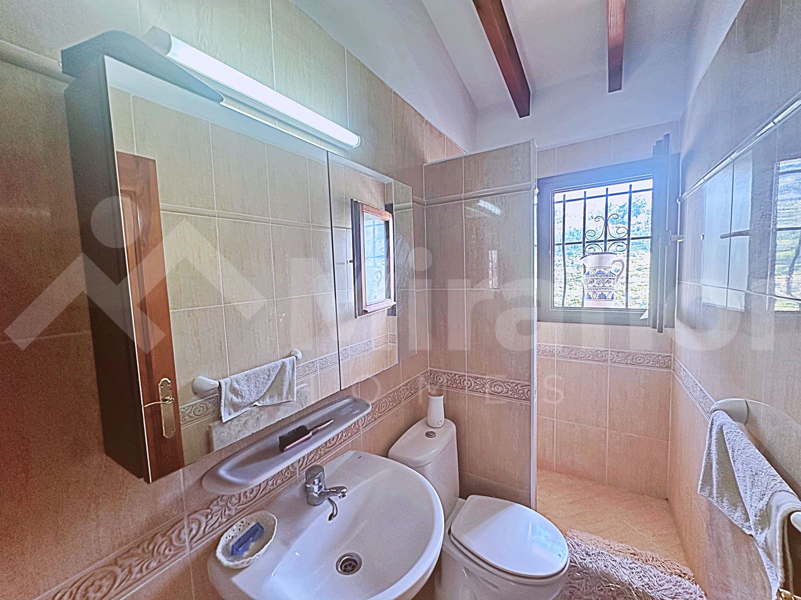 4 bedroom Villa for sale in Denia with pool - € 450,000 (Ref: 10158689)