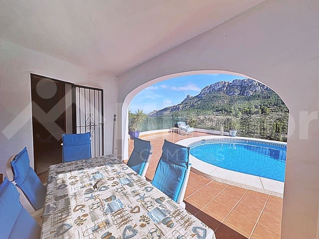 4 bedroom Villa for sale in Dénia with pool - € 450,000 (Ref: 10158689)