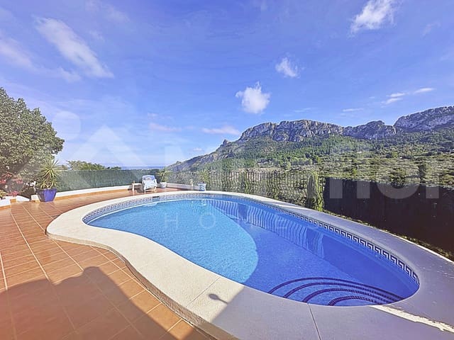 4 bedroom Villa for sale in Dénia with pool - € 450,000 (Ref: 10158689)