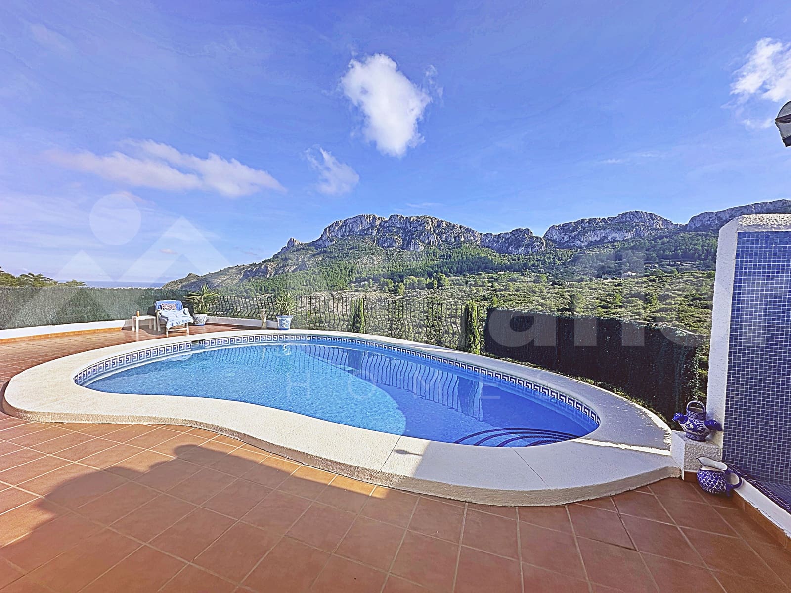 4 bedroom Villa for sale in Denia with pool - € 450,000 (Ref: 10158689)