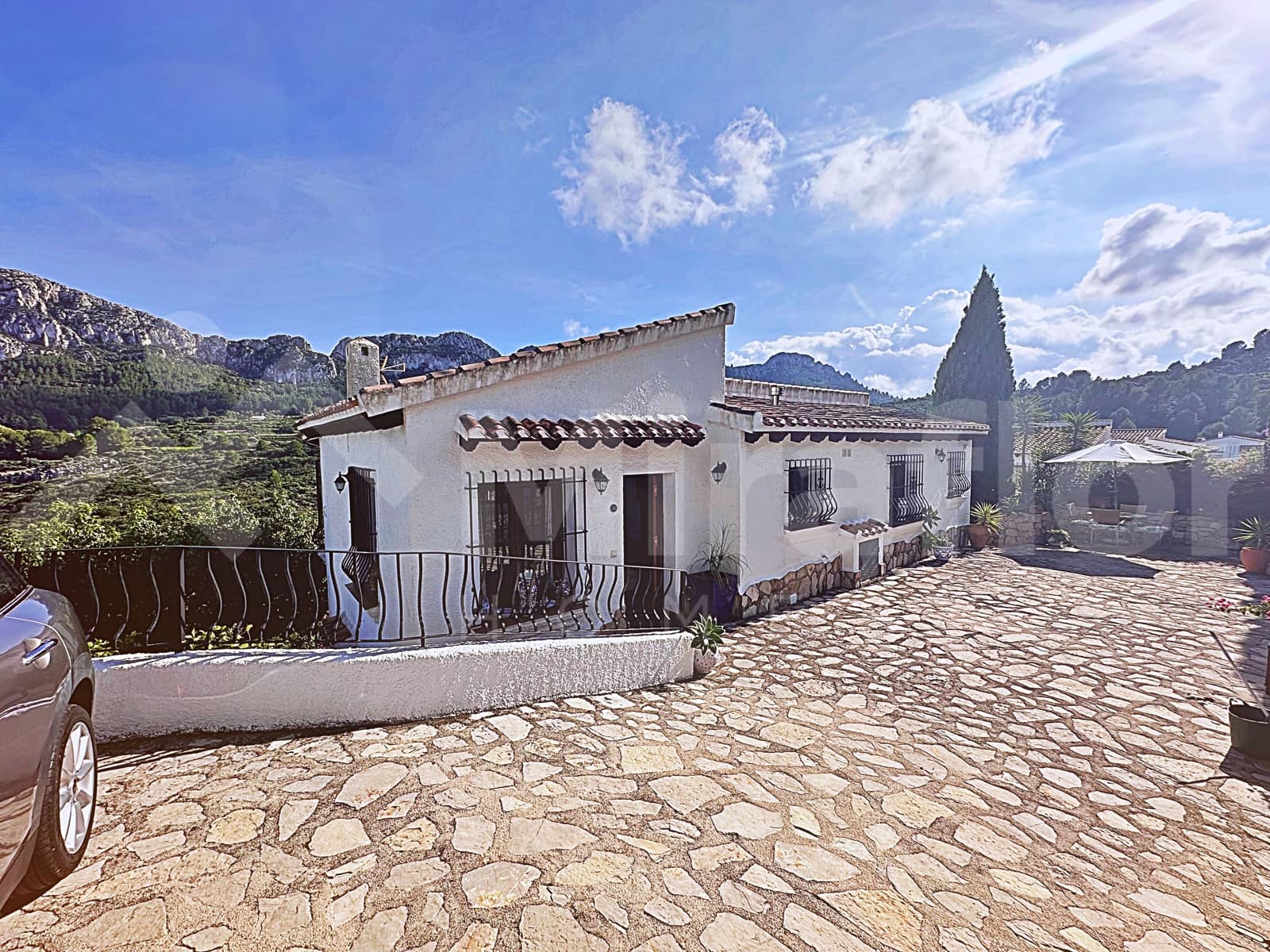 4 bedroom Villa for sale in Denia with pool - € 450,000 (Ref: 10158689)