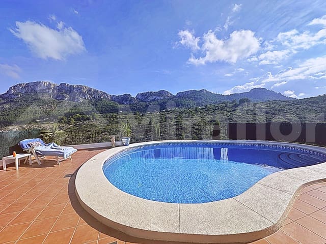 4 bedroom Villa for sale in Dénia with pool - € 450,000 (Ref: 10158689)