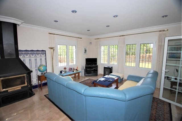 Chalet de 4 habitaciones en Les Bassetes - El Marjal, Dénia en venta con piscina - 1.300.000 € (Ref: 4119267)