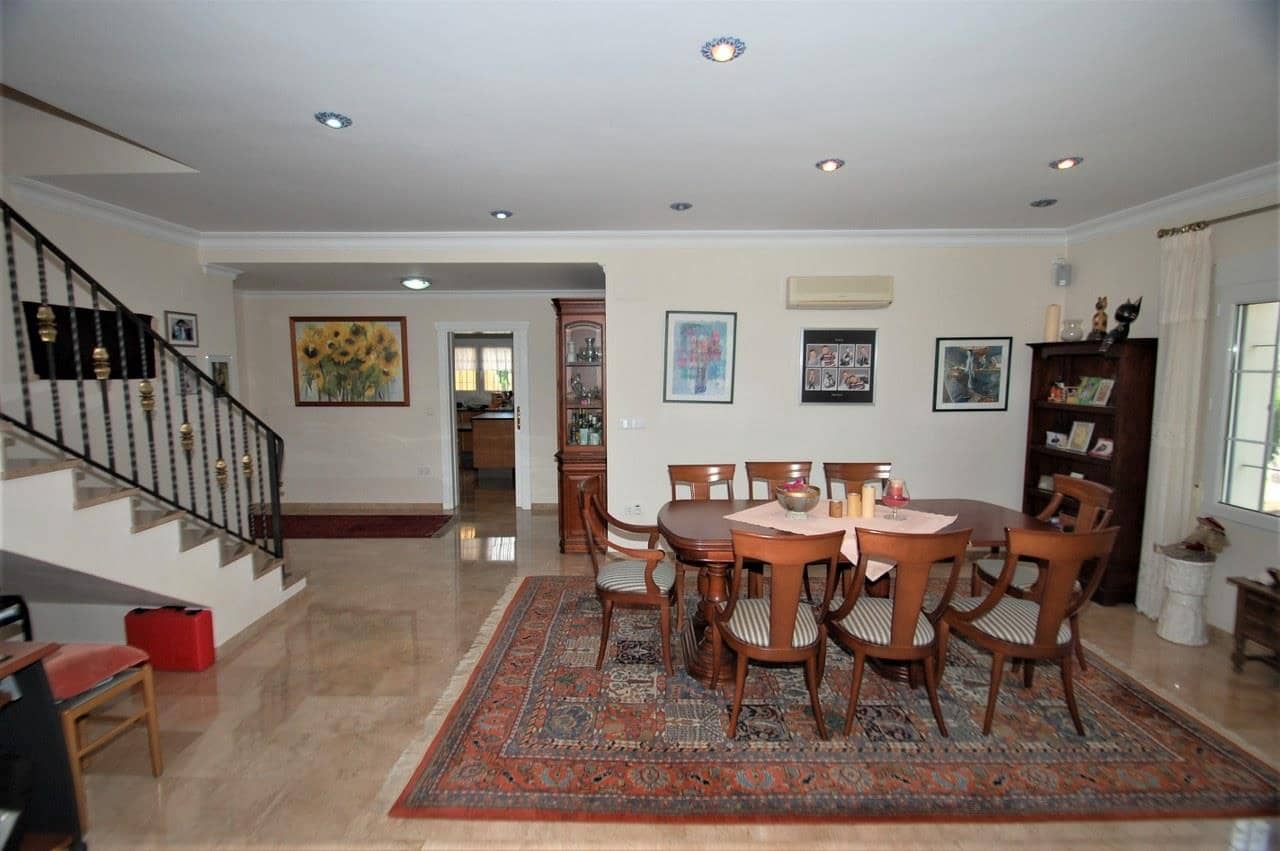 Chalet de 4 habitaciones en Dénia en venta con piscina - 1.300.000 € (Ref: 4119267)