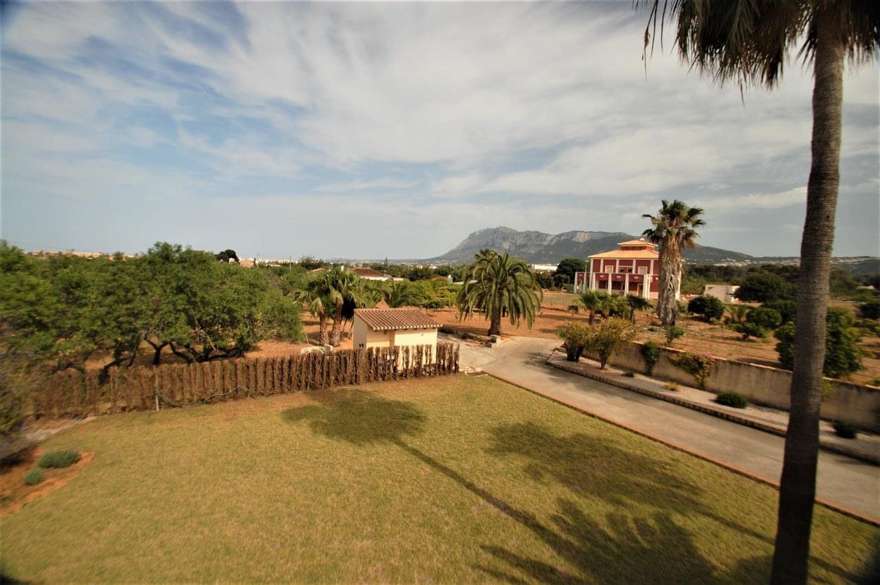 Chalet de 4 habitaciones en Dénia en venta con piscina - 1.300.000 € (Ref: 4119267)