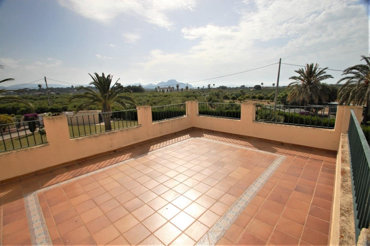 Chalet de 4 habitaciones en Dénia en venta con piscina - 1.300.000 € (Ref: 4119267)