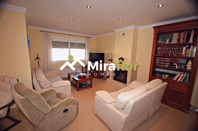 Chalet de 5 habitaciones en Les Bassetes - El Marjal, Dénia en venta con piscina - 795.000 € (Ref: 5253994)