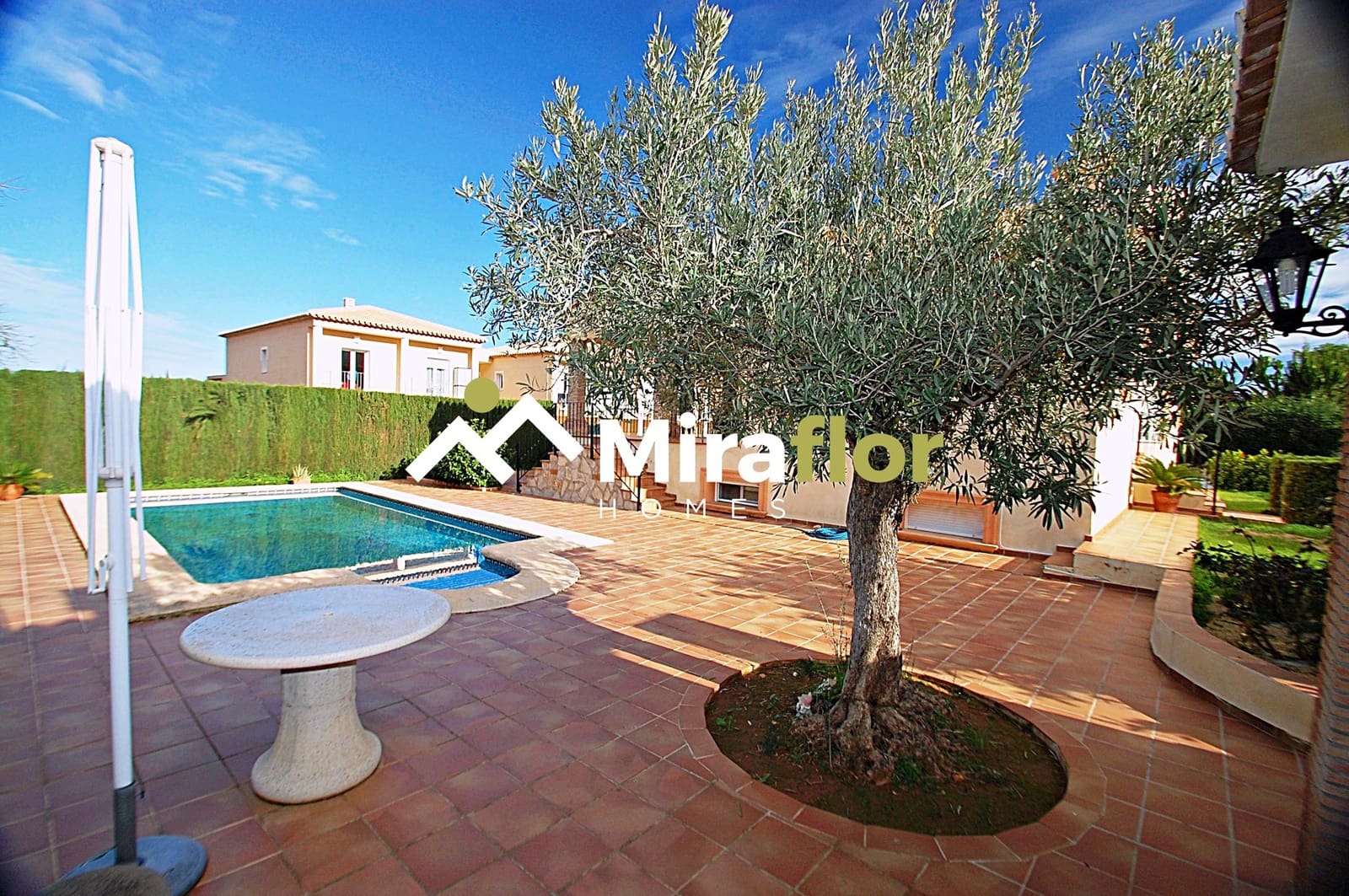 Chalet de 5 habitaciones en Dénia en venta con piscina - 795.000 € (Ref: 5253994)