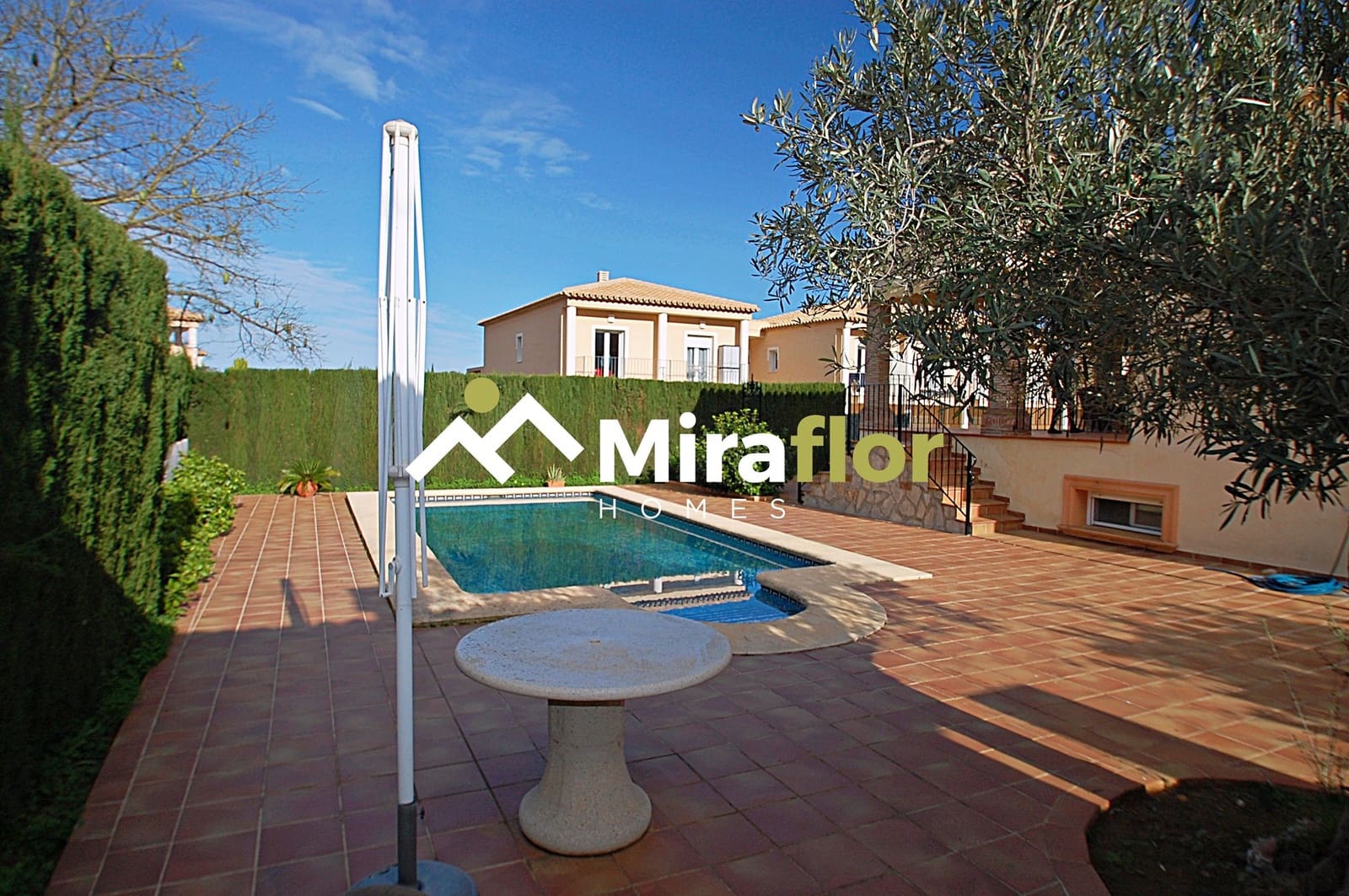 Chalet de 5 habitaciones en Dénia en venta con piscina - 795.000 € (Ref: 5253994)