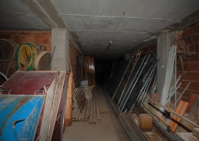 Commercial for sale in Pego - € 130,000 (Ref: 5808118)