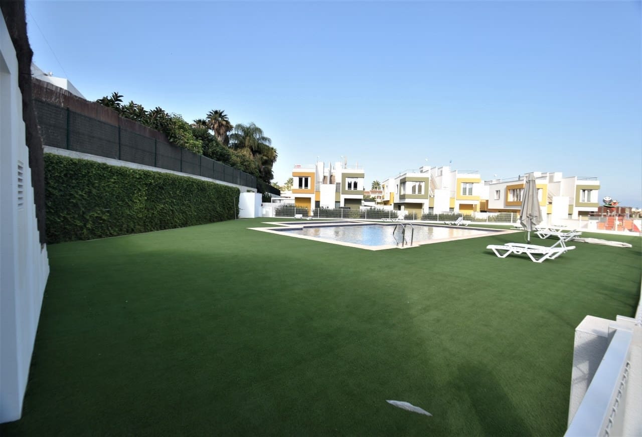 3 sypialnia Dom szeregowy na sprzedaż w Denia z basenem - 431 000 € (Ref: 6011580)