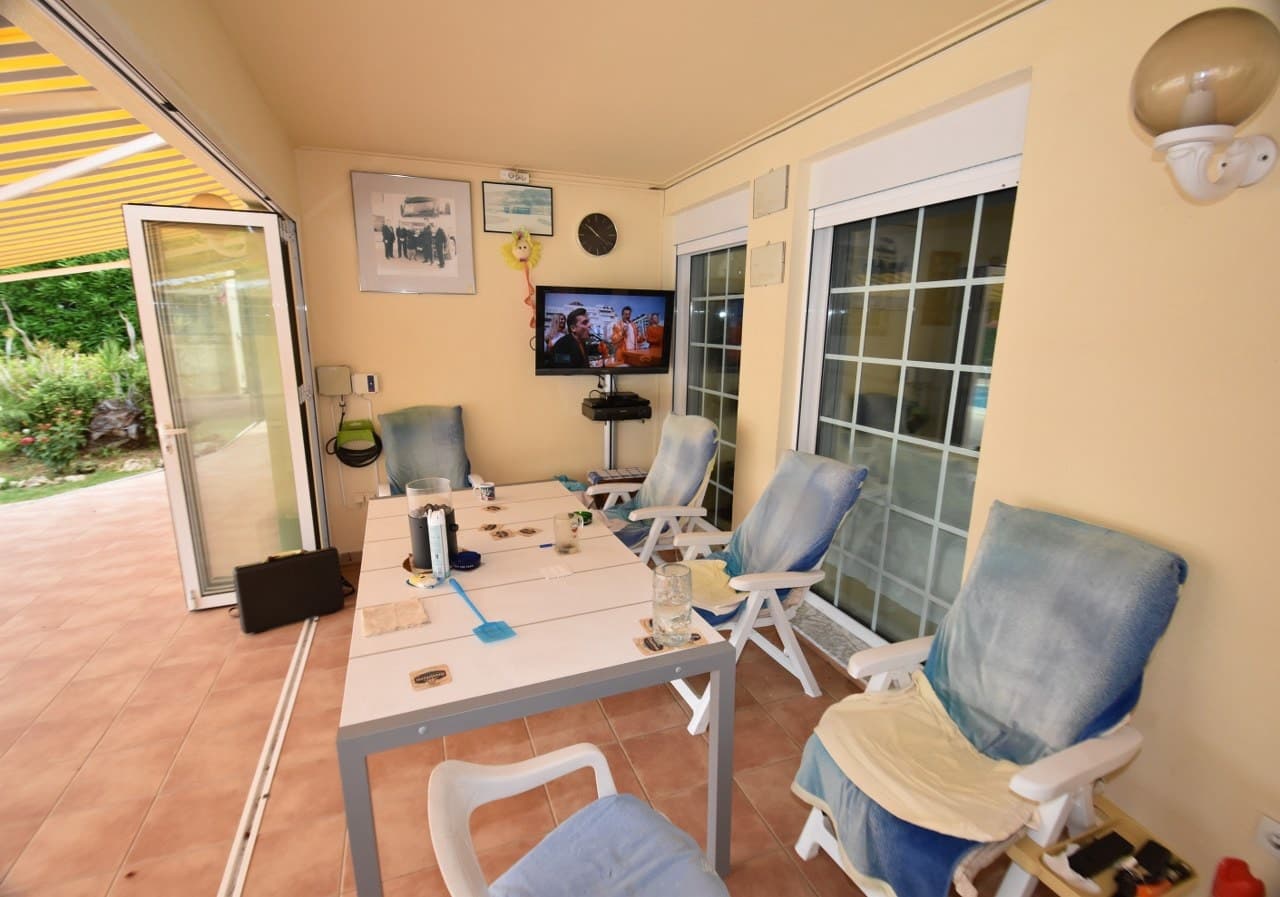 5 Zimmer Villa zu verkaufen in Els Poblets mit Pool - 765.000 € (Ref: 6144697)