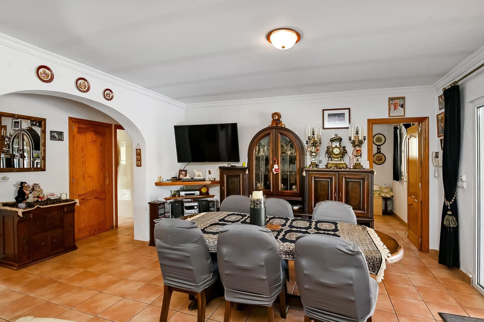 5 Zimmer Villa zu verkaufen in Els Poblets mit Pool - 765.000 € (Ref: 6144697)