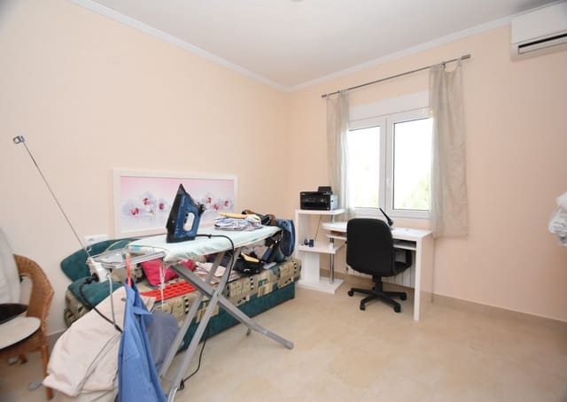 Chalet de 3 habitaciones en Dénia en venta con piscina - 590.000 € (Ref: 6250851)