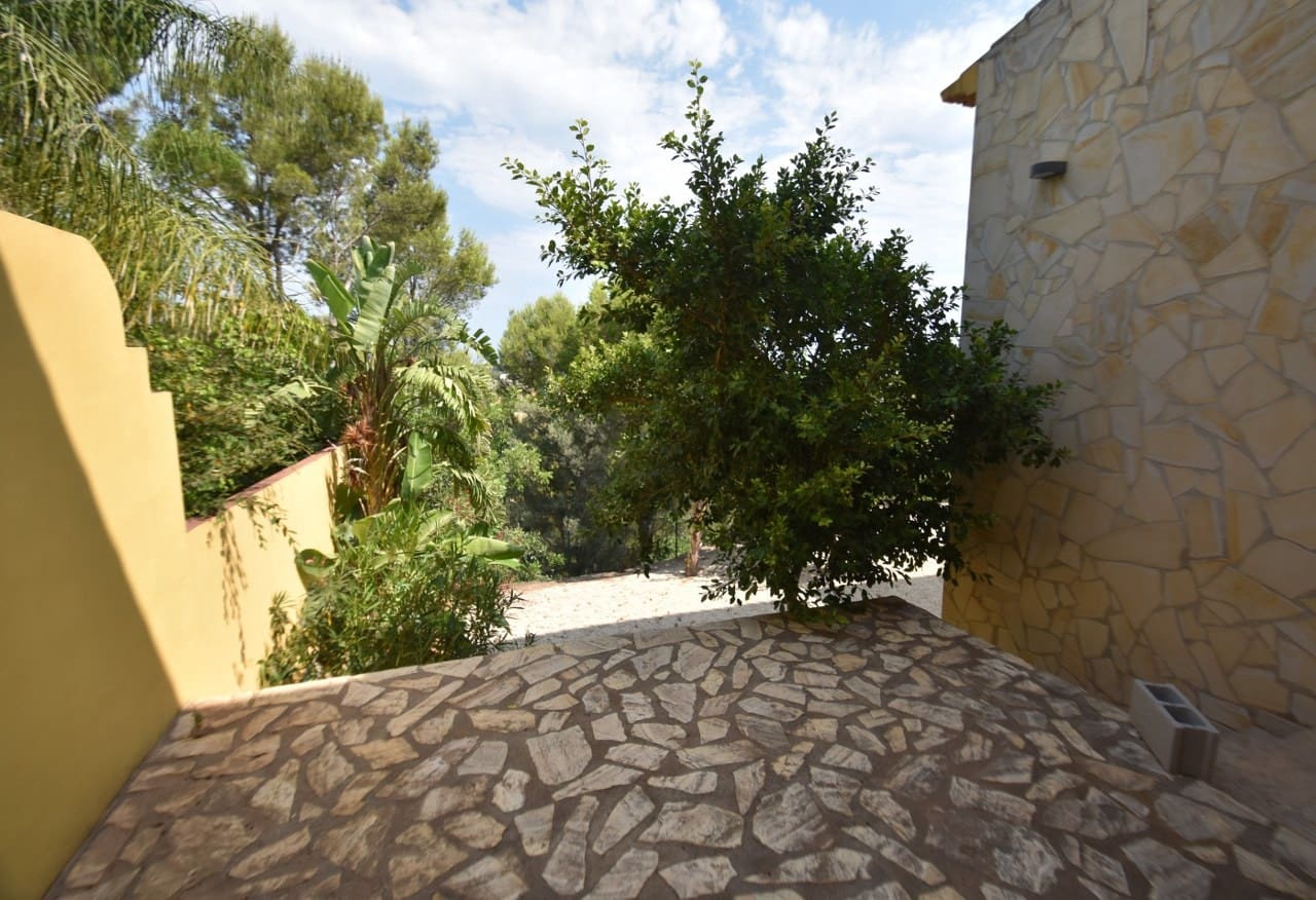 Chalet de 3 habitaciones en Dénia en venta con piscina - 590.000 € (Ref: 6250851)