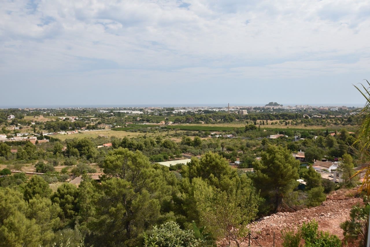 3 bedroom Villa for sale in Denia with pool - € 590,000 (Ref: 6250851)