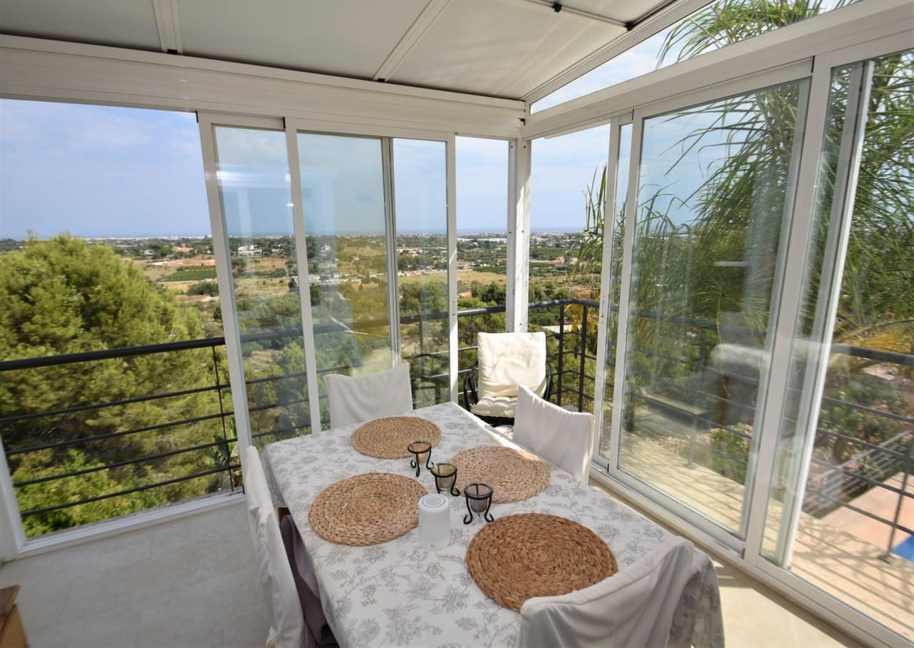 3 bedroom Villa for sale in Denia with pool - € 590,000 (Ref: 6250851)