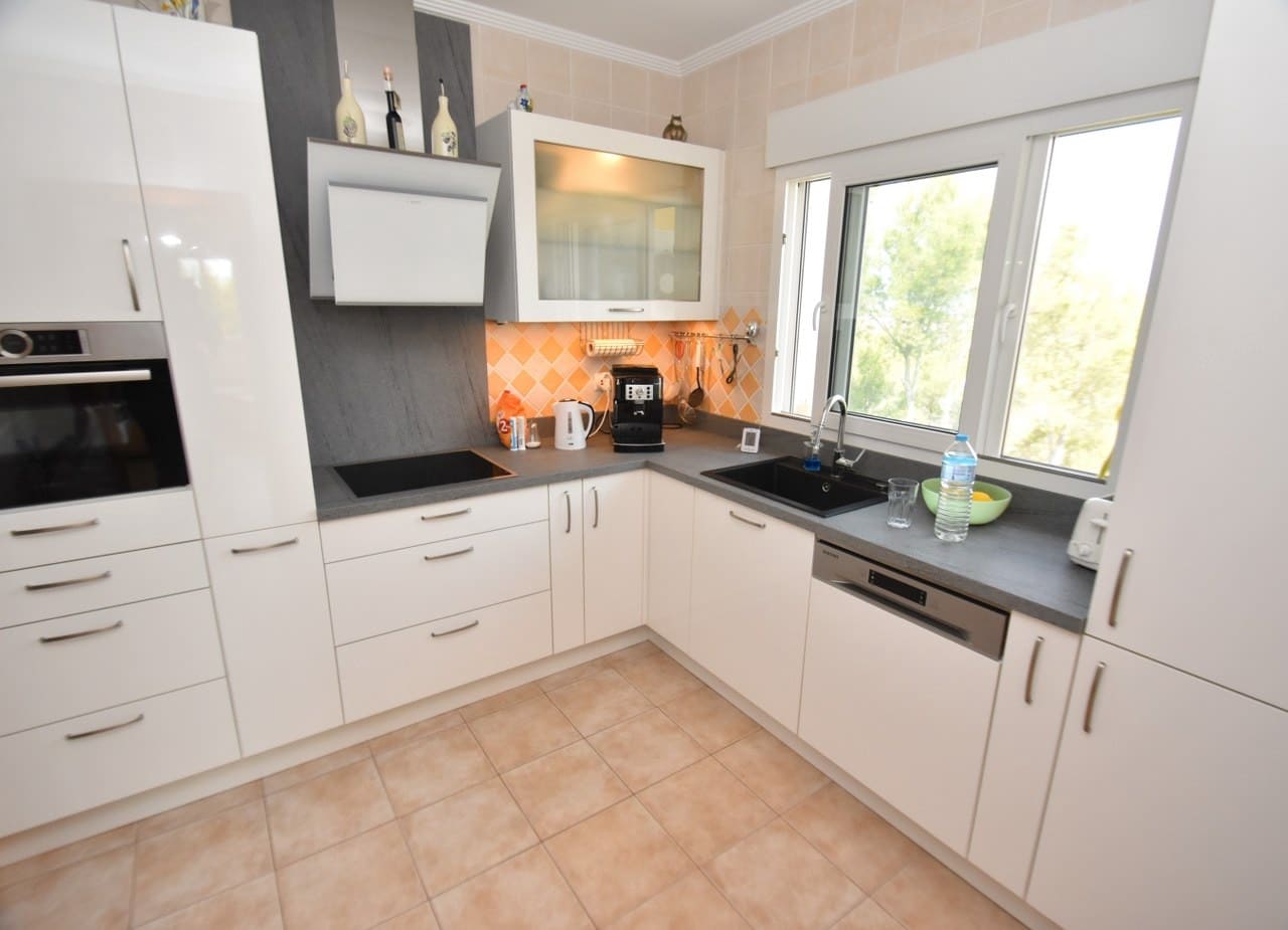 3 bedroom Villa for sale in Denia with pool - € 590,000 (Ref: 6250851)