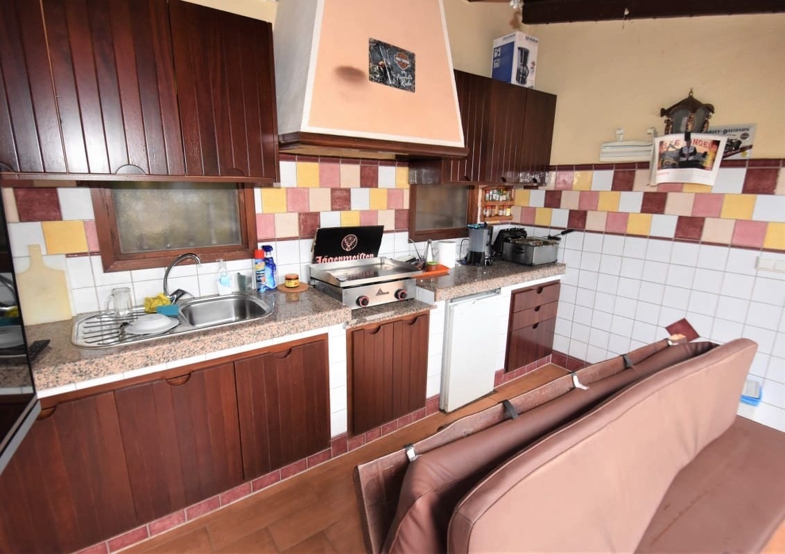 9 bedroom Villa for sale in Denia with pool - € 980,000 (Ref: 6826317)