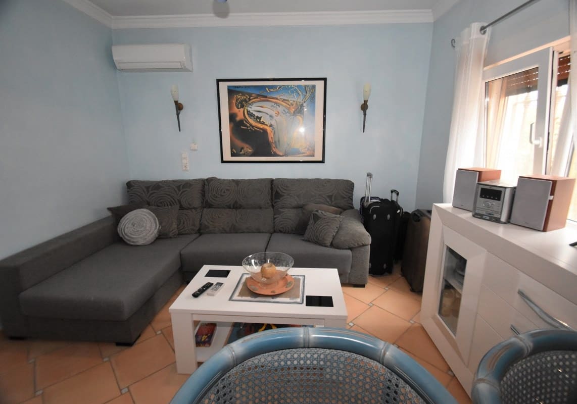 9 bedroom Villa for sale in Denia with pool - € 980,000 (Ref: 6826317)