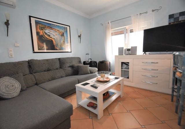 9 Zimmer Villa zu verkaufen in Dénia mit Pool - 980.000 € (Ref: 6826317)